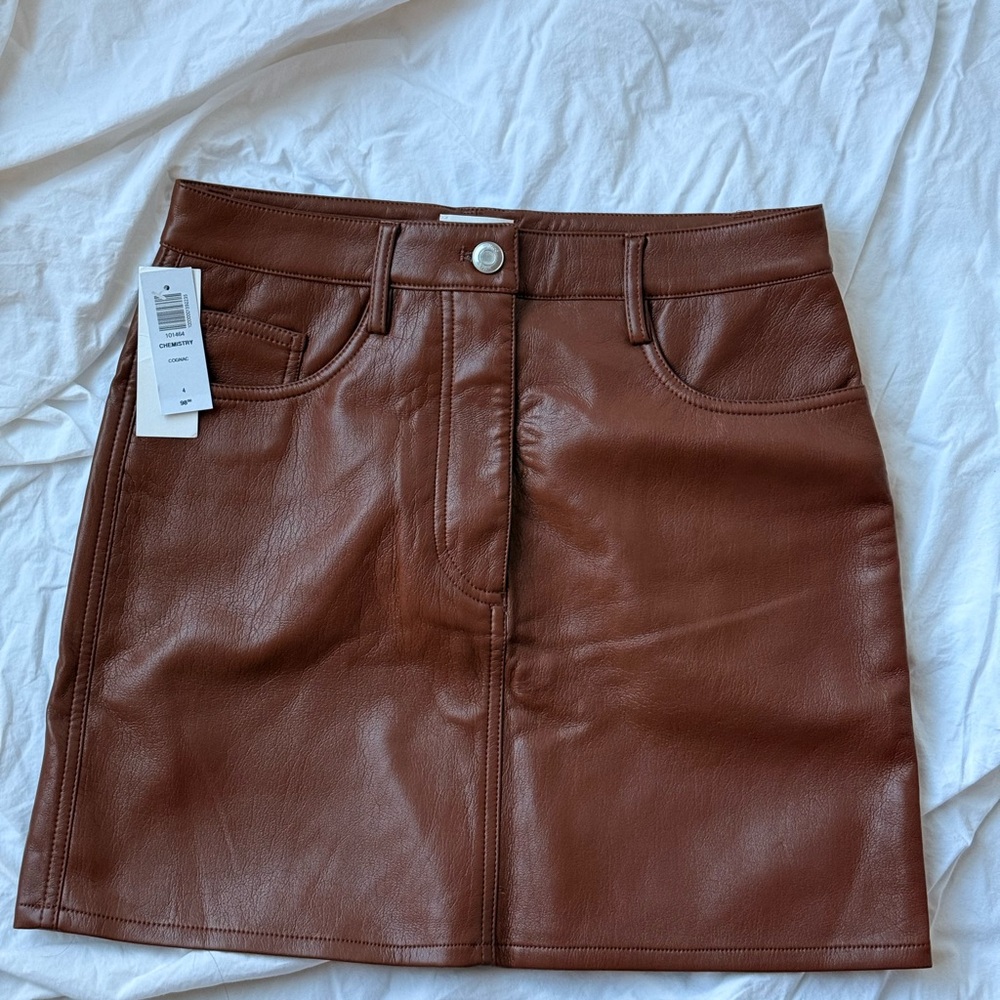 NWT Aritzia Rich Brown Leather Mini Skirt